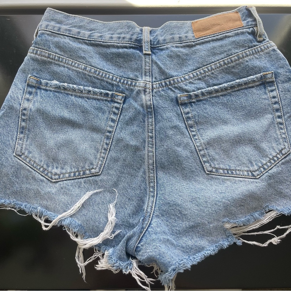 PacSun Distressed High Rise Shorts - Picture 2 of 3